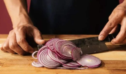 মরণব্যাধি রুখবে পেঁয়াজের খোসা! আয়ু বাড়ানোর এই গোপন রহস্য জানলে চমকে যাবেন