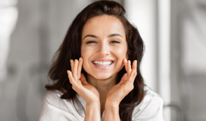 মন খারাপ কি সারাক্ষণ তাড়া করছে? মুখে হাসি ফোটাতে মেনে চলুন এই ৫টি জাদুকরী কৌশল!