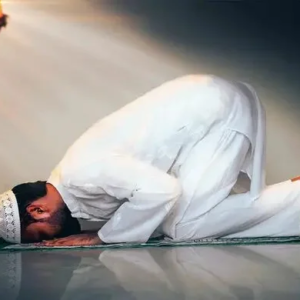 মালেগাঁও কর্পোরেশনে নামাজের পাল্টা ‘শুদ্ধিকরণ’! হনুমান চালিসা পাঠে রণক্ষেত্র মহারাষ্ট্র