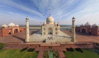 ‘তাজমহল’ আসল নাম নয়! জানুন শাহজাহানের দেওয়া সেই রহস্যময় ফার্সি নাম ও তার ইতিহাস