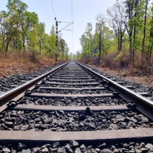 রেললাইনের পাশেই যমদূত! সাত-আটটি বোমা উদ্ধার বীরভূমে, বড়সড় নাশকতার ছক?