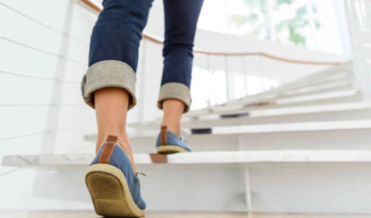 জিম যাওয়ার সময় নেই? রোজ সিঁড়ি ভাঙলেই কেল্লাফতে! বাড়বে আয়ু, কমবে হৃদরোগের ঝুঁকি