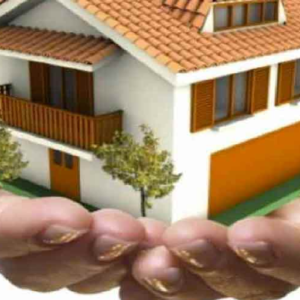 ‘বিজেপি করি বলে ঘর পাব না?’, বাংলার বাড়ি প্রকল্প ঘিরে চরম উত্তেজনা আলিপুরদুয়ারে!