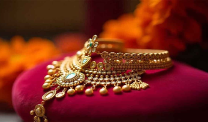 সোনার বাজারে আগুন! আজ কিনতে গেলেই ছ্যাঁকা? হু হু করে বাড়ল দাম—একনজরে রেট চার্ট