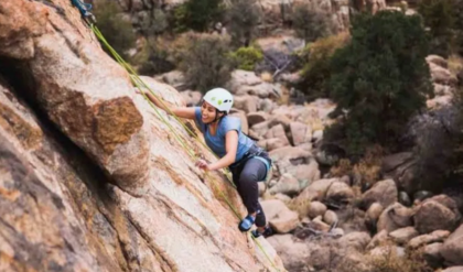 বুড়ো হাড়ের ভেলকি! পুরুলিয়ার অযোধ্যা পাহাড়ে রক ক্লাইম্বিং ও ক্যারাটেতে তাক লাগালেন প্রবীণরা