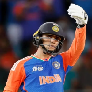 ১০ বলে একটা ছক্কা! টি-টোয়েন্টি ক্রিকেটে টিম ইন্ডিয়ার দাদাগিরি, একাই রেকর্ড ভাঙছেন অভিষেক শর্মা