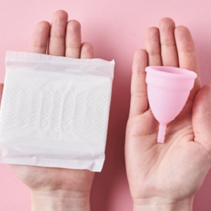 প্যাড ছেড়ে মেনস্ট্রুয়াল কাপ? প্রথমবার ব্যবহারের আগে এই ৫টি তথ্য না জানলে বিপদে পড়বেন
