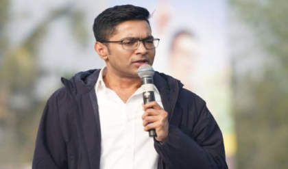 ‘আগে চিঠি, পরে অনাস্থা’— স্পিকার ইস্যুতে রাহুলের পথে না হাঁটার কারণ জানালেন অভিষেক!