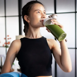 ওজন কমাতে ঘুমের আগে ‘গ্রিন টি’— সত্যিই কি জাদুকরী? জানুন আসল রহস্য