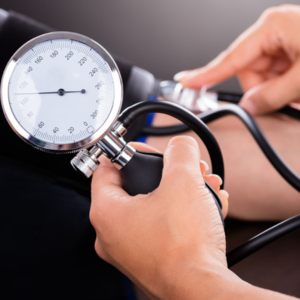 একবার ব্লাড প্রেসারের ওষুধ শুরু করলে কি আর ছাড়া যায় না? জানুন চিকিৎসকরা ঠিক কী বলছেন!