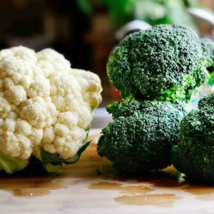 ব্রোকোলি বনাম ফুলকপি: স্বাস্থ্যের লড়াইয়ে বাজিমাত করল কে? উত্তর জানলে চমকে যাবেন!