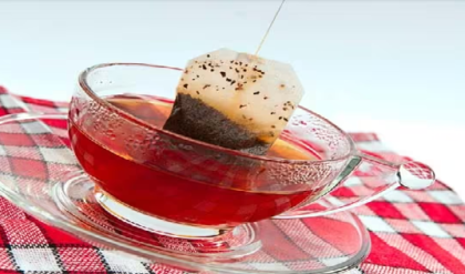 ব্যবহৃত টি-ব্যাগ ফেলে দিচ্ছেন? এর অবিশ্বাস্য গুণগুলো জানলে আফসোস করবেন!