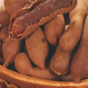 পার্লারের খরচ বাঁচান তেঁতুলে! কালচে দাগ দূর করে ফর্সা উজ্জ্বল ত্বক পাওয়ার জাদুকরী টিপস