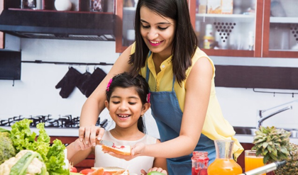 সন্তানকে কি জিনিয়াস বানাতে চান? আজই তাকে দিয়ে করান ঘরের কাজ! কারণ জানলে চমকে যাবেন