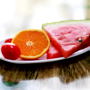 বাজারভর্তি ফল, কিন্তু গরমের দুপুরে কোনটা আপনার রক্ষাকবচ? ভুল করলেই বিপদ!