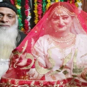 “বয়স শুধুই একটা সংখ্যা!” মেয়ের বয়সী তরুণীকে বিয়ে করে সুন্নতের দোহাই দিলেন পাক চিকিৎসক