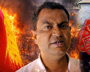 ‘সপরিবারে খুনের হুমকি’! রানীগঞ্জে গ্রাম পঞ্চায়েত প্রধানের স্বামীর দাপটে ঘরছাড়া অসহায় পরিবার?