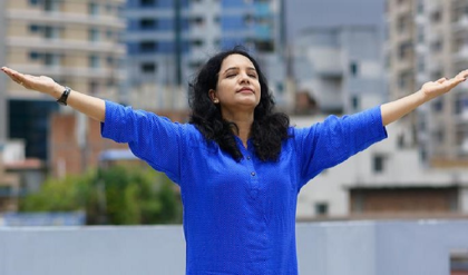 চল্লিশেই কি জীবনের আসল শুরু? মাঝবয়সের বিষণ্ণতা কাটিয়ে এভাবেই হয়ে উঠুন অপরাজেয়!