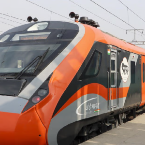 খুশির জোয়ারে আচমকা ব্রেক! শ্রীনগর-জম্মু হাইস্পিড ট্রেন নিয়ে কেন পিছু হটল রেল বোর্ড?