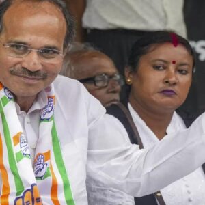 ৩০ বছর পর ফের বিধানসভায় ‘রবিন হুড’! বহরমপুরেই কি কামব্যাক করছেন অধীর চৌধুরী?