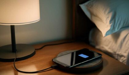 “১০০% চার্জ করলেই বিপদ!”-ফোনের ব্যাটারি দ্রুত নষ্ট হওয়ার আসল কারণ জানেন কি?