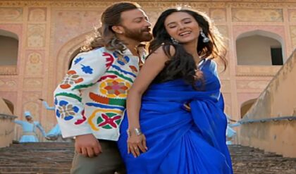 ‘পরী’ গানে শাকিব-জ্যোতির্ময়ীর রসায়নে আগুন! দেবের হাত ধরে আসা তরুণীর কেরিয়ারে বড় মোড়!