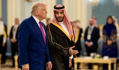 টার্গেট ইরানের ‘খার্গ দ্বীপ’! ট্রাম্পের মুখে এমবিএস-এর প্রশংসা, তেহরানে বড় হামলার ছক?