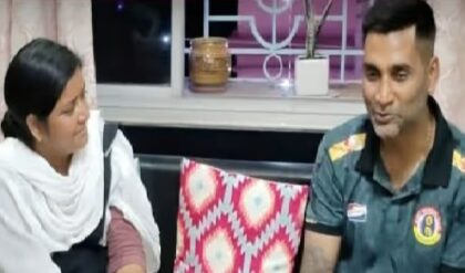 তৃণমূলে থেকেও মীনাক্ষীর সঙ্গে চায়ে পে চর্চা! দলবদলের জল্পনা, মুখ খুললেন সৌমিক দে