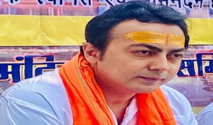 “দিনে মাত্র ২ ঘণ্টা ঘুমোচ্ছি”-বেহালা পশ্চিমে কি এবার ফুটবে পদ্ম? মুখ খুললেন বিজেপি প্রার্থী!