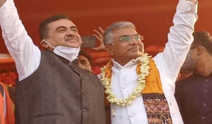 কাঁধে কাঁধ মিলিয়ে লড়াই! নন্দীগ্রামের মহাযুদ্ধে শুভেন্দুর মনোনয়নে থাকছেন দিলীপ, বিজেপির ‘মাস্টারস্ট্রোক’