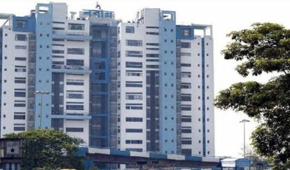 নির্বাচন কমিশনের অন্দরে রদবদল: ২৩শে এপ্রিলের ভোটের আগে কেন সরানো হলো এই আধিকারিকদের?