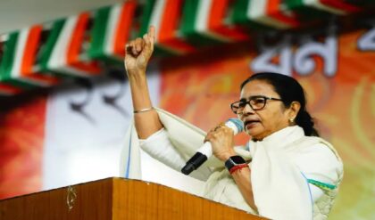 মাছে-ভাতে বাঙালির ভয়? “বিজেপি এলে আমিষ ছোঁবে না,” তৃণমূল নেত্রীর নিশানায় গেরুয়া শিবির