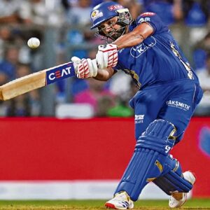 আইপিএল ২০২৬: রোহিতের ব্যাটে লণ্ডভণ্ড কেকেআর, ৭৮ রানের ইনিংসেই ভাঙলেন বিরাটের দীর্ঘদিনের রেকর্ড!