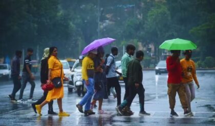 বঙ্গে ফের বৃষ্টির ভ্রুকুটি? উত্তর থেকে দক্ষিণ—আজ দিনভর কেমন থাকবে আবহাওয়া?