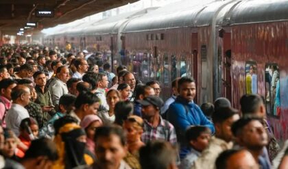 “ভোট না দিলে নাম কাটা যাবে!”-SIR আতঙ্কে  তড়িঘড়ি কেন ফিরছেন পরিযায়ী শ্রমিকেরা