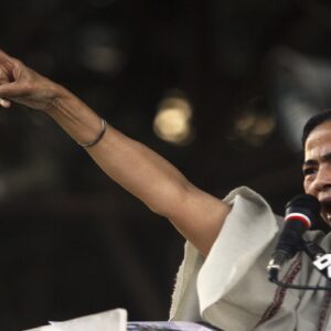 “ইঞ্চিতে ইঞ্চিতে যুদ্ধ হবে”, বিজেপিকে হুঁশিয়ারি মমতার; বাংলাজুড়ে কি বড় ষড়যন্ত্র?