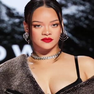 মৃত্যুর খুব কাছে রিহানা! বাড়ির সামনেই চলল ১০ রাউন্ড গুলি, আতঙ্কে কাঁপছেন পপ সম্রাজ্ঞী