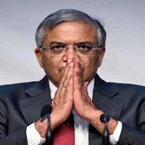 ‘ভোট এলেই জেল থেকে বন্দিরা পালায়?’ মুখ্যসচিবকে তলব করে কড়া প্রশ্ন নির্বাচন কমিশনার জ্ঞানেশ কুমারের