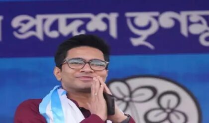সুপ্রিম নির্দেশের পরই অ্যাকশন মুডে অভিষেক! ভোটার তালিকা নিয়ে কমিশনকে চ্যালেঞ্জ তৃণমূলের
