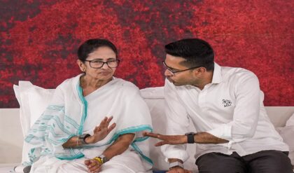 ‘আদালতে জয়, পালিয়েছে জ্ঞানেশ কুমার!’ অভিষেকের আবদারে ৫ দিনের মেগা ধরনা তুললেন মমতা