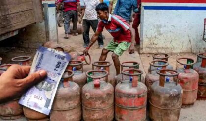 “১০০ টাকা বেশি দিয়েও মিলছে না সিলিন্ডার”-বন্ধ হওয়ার মুখে দীঘার একাধিক হোটেল?