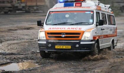 কবরের গর্তে ‘শ্মশানযাত্রা’! অ্যাম্বুল্যান্সে নড়ে উঠল ‘মৃত’ মহিলার দেহ, তারপর? অবিশ্বাস্য