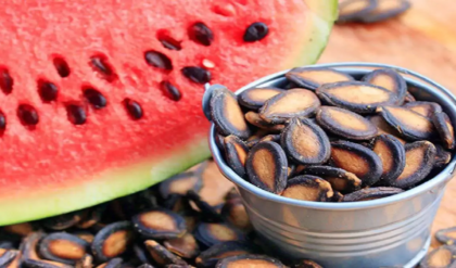 তরমুজের বীজ খেলে যেসব উপকার পাবেন, জেনেনিন এর জাদুকরী গুণ সম্পর্কে