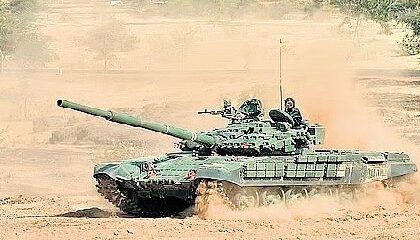 রাশিয়া-ইউক্রেন যুদ্ধের শিক্ষা? ফিউচার রেডি কমব্যাট ভেহিকেল আনছে ভারত, কেন কাঁপছে চিন-পাকিস্তান?