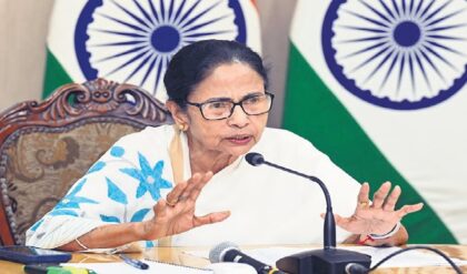 বাংলার রান্নাঘরে যুদ্ধের আঁচ! এলপিজি সংকটে কেন্দ্রকে তোপ মমতার, নবান্নে জরুরি বৈঠক তলব