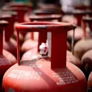 গ্যাস সিলিন্ডার দিয়ে থেঁতলে খুন! সংকটের বাজারেও নৃশংসতা, রুমমেটকে মেরেই পালালো যুবক?