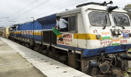 ফ্লাইওভারের ভবিষ্যৎ কী? কেন্দ্রের বরাদ্দ কোটি কোটি টাকা পড়ে থাকলেও কেন এগোচ্ছে না কাজ?