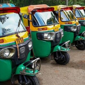 “৫-১০ টাকা বাড়ছে অটোর ভাড়া!”-‘পরিষেবা’ তর্কে উত্তাল বঙ্গ রাজনীতি, কী বলছেন মমতা?