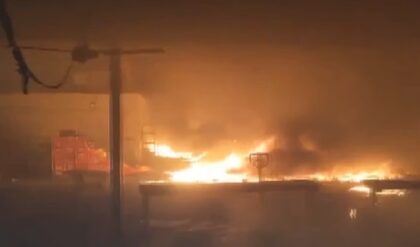 ইলেকট্রিক মিটার কারখানায় দাউদাউ আগুন, জানলা ভেঙে উদ্ধার ২৪০ কর্মী