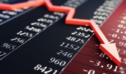 শেয়ার বাজারে রক্তস্নান! এক দিনেই উধাও ১০ লক্ষ কোটি, কপালে হাত বিনিয়োগকারীদের!